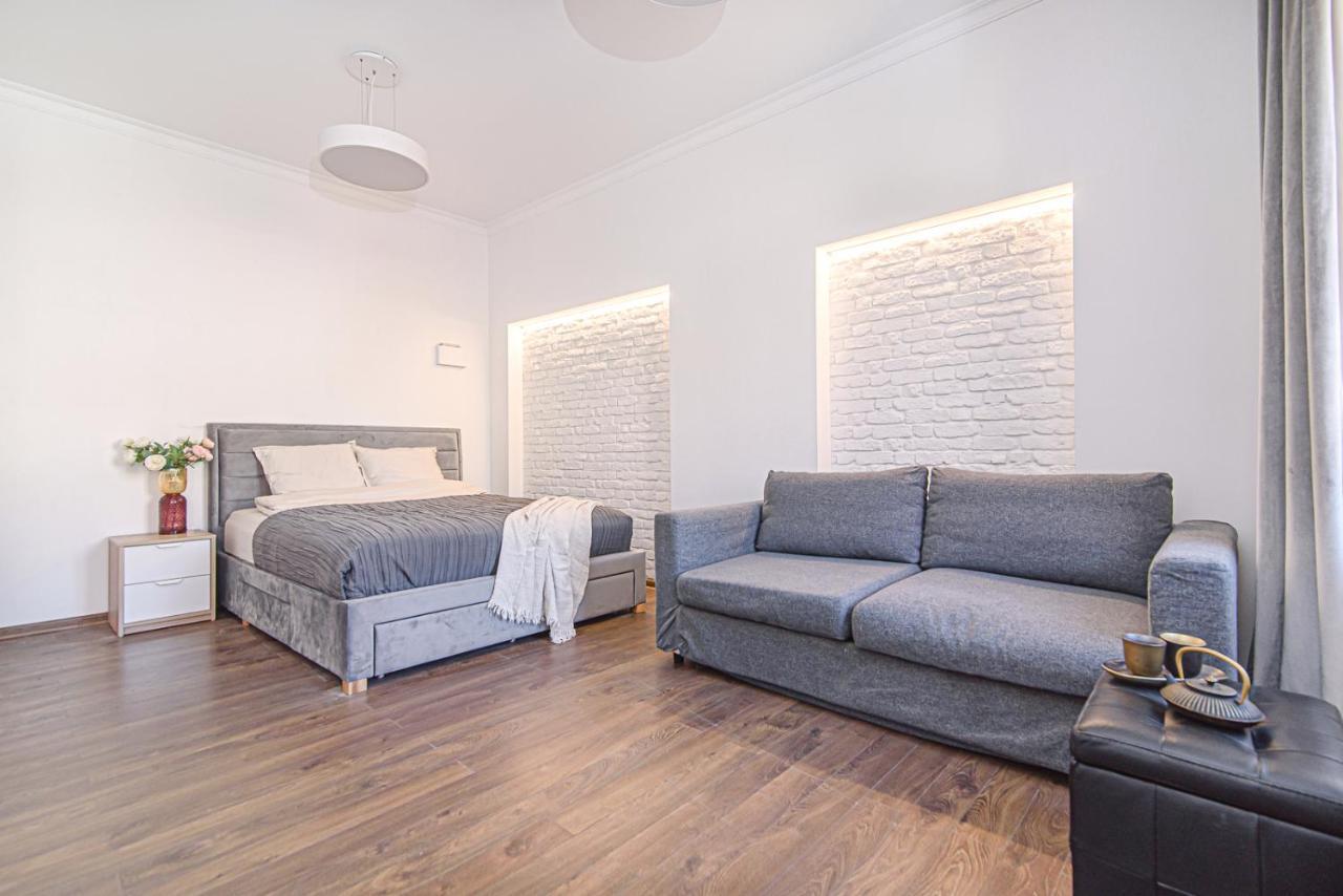 דירות Welcoming Studio In Historic Vilnius With Free Parking By Urban Rent מראה חיצוני תמונה